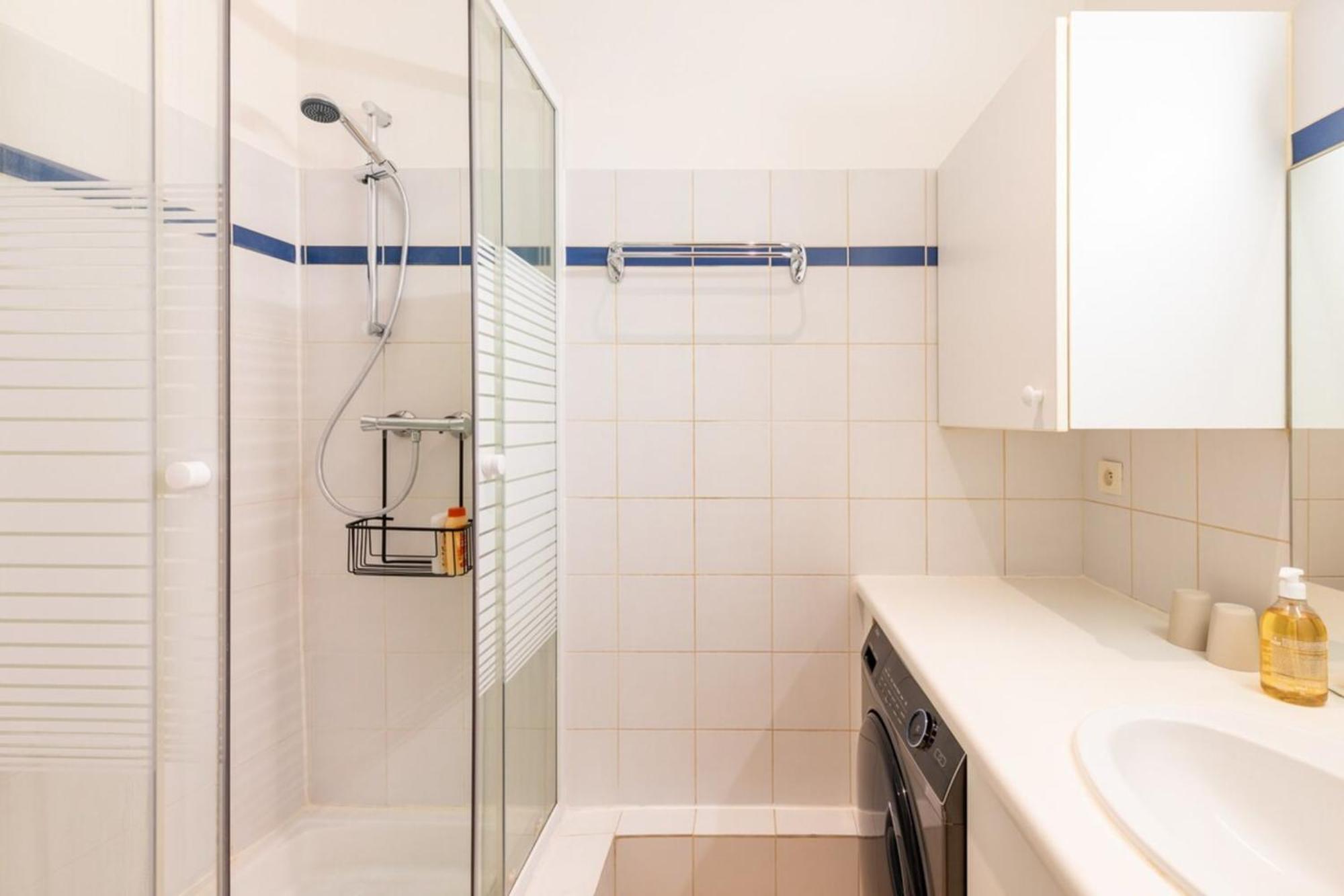 Appartement Cosy & Well-connected 1bd Apartmentsaint Lazare *